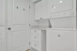 520 Brickell Key Dr, Miami, FL 33131 - Photo 12