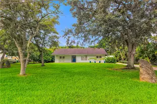 17110 SW 64th Ct, Southwest Ranches, FL 33331 - Photo 2