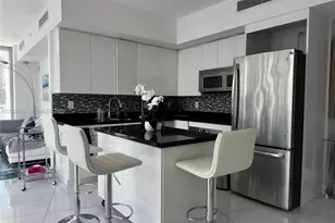 92 SW 3rd St, Miami, FL 33130 - Photo 10
