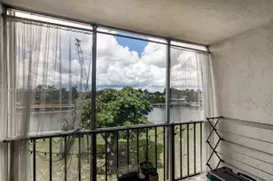 601 Three Islands Boulevard, Hallandale Beach, FL 33009 - Photo 28