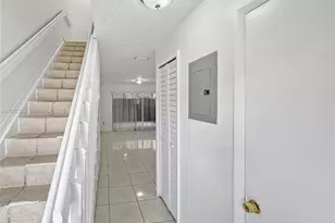 8055 NW 8th St, Miami, FL 33126 - Photo 6