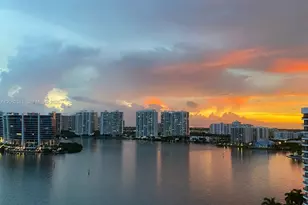 19101 NE 36th Ct, Aventura, FL 33180 - Photo 4