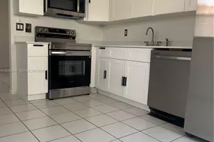321 SW 1st Ct, Pompano Beach, FL 33060 - Photo 1