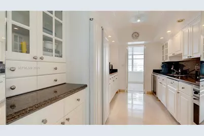 5640 Collins Ave #6B, Miami Beach, FL 33140 - Photo 14