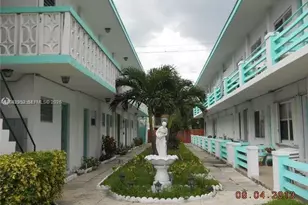 6494 Collins Ave, Miami Beach, FL 33141 - Photo 2