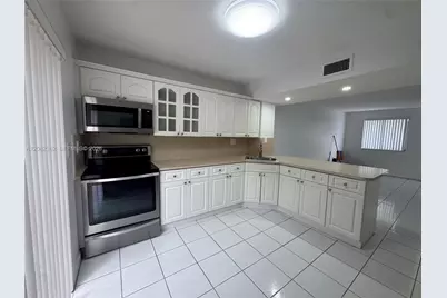 1907 SW 107th Ave #807, Miami, FL 33165 - Photo 2