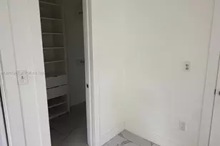 2542 NE 182nd St, North Miami Beach, FL 33160 - Photo 8