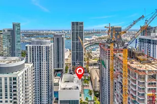 11 NE 6th St, Miami, FL 33132 - Photo 6