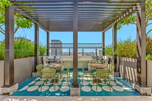 11 NE 6th St, Miami, FL 33132 - Photo 34