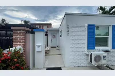 6942 W 14th Ct, Hialeah, FL 33014 - Photo 1