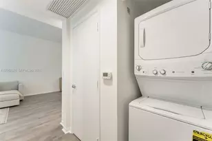 951 Brickell Ave, Miami, FL 33131 - Photo 14