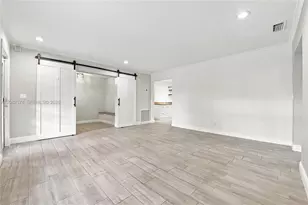 4620 NE 5th Ave, Oakland Park, FL 33334 - Photo 6