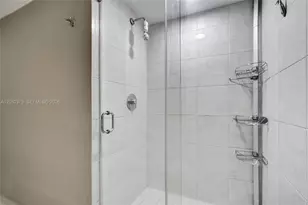 951 Brickell Ave, Miami, FL 33131 - Photo 20
