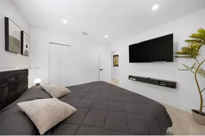511 NW 48th St, Miami, FL 33127 - Photo 26
