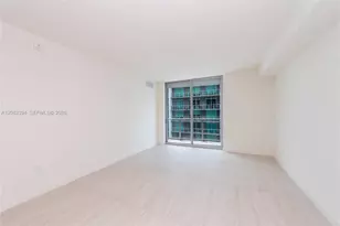 77 SE 5th St, Miami, FL 33131 - Photo 6