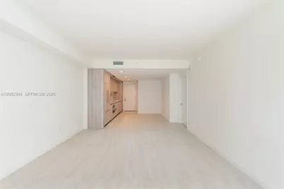 77 SE 5th Street #3908, Miami, FL 33131 - Photo 8