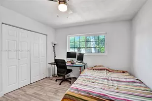 1124 NW 16th St, Fort Lauderdale, FL 33311 - Photo 14