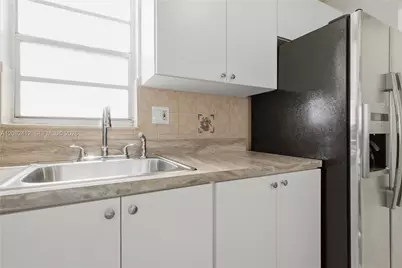 6090 W Flagler St #307, Miami, FL 33144 - Photo 4