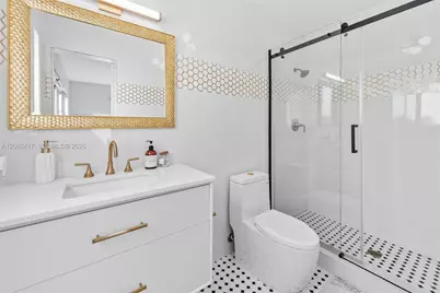 1025 Washington St, Hollywood, FL 33019 - Photo 40