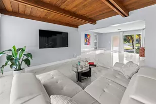 1025 Washington St, Hollywood, FL 33019 - Photo 6