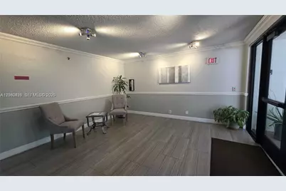 901 Hillcrest Dr #215, Hollywood, FL 33021 - Photo 4