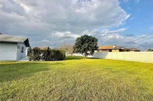18155 SW 105th Ave, Miami, FL 33157 - Photo 14