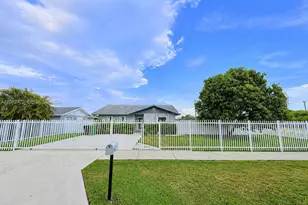 18155 SW 105th Ave, Miami, FL 33157 - Photo 2
