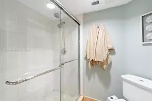 3500 Mystic Pointe Dr, Aventura, FL 33180 - Photo 30