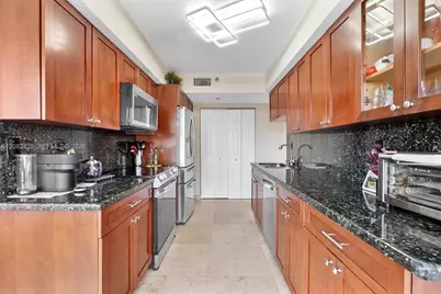 3500 Mystic Pointe Dr #806, Aventura, FL 33180 - Photo 18