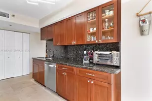 3500 Mystic Pointe Dr, Aventura, FL 33180 - Photo 20