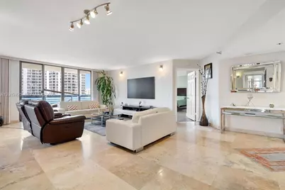 3500 Mystic Pointe Dr #806, Aventura, FL 33180 - Photo 2