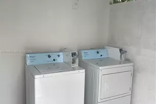 910 SW 8th Ave, Miami, FL 33130 - Photo 4