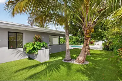 1215 NE 110th St, Miami, FL 33161 - Photo 4