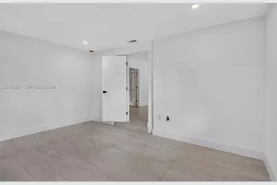 1215 NE 110th St, Miami, FL 33161 - Photo 30