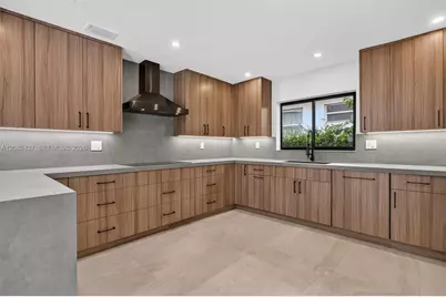 1215 NE 110th St, Miami, FL 33161 - Photo 12