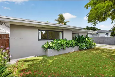 1215 NE 110th St, Miami, FL 33161 - Photo 38