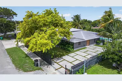 1215 NE 110th St, Miami, FL 33161 - Photo 40