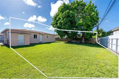 1020 SW 73rd Pl, Miami, FL 33144 - Photo 16