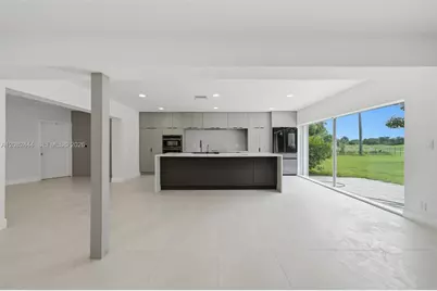 6700 E Tropical Way, Plantation, FL 33317 - Photo 16