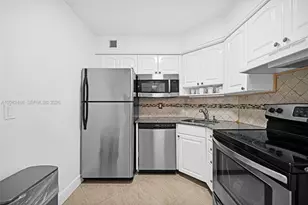 5225 Collins Ave, Miami Beach, FL 33140 - Photo 20