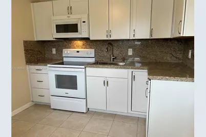 6241 SW 38th Ct, Davie, FL 33314 - Photo 2