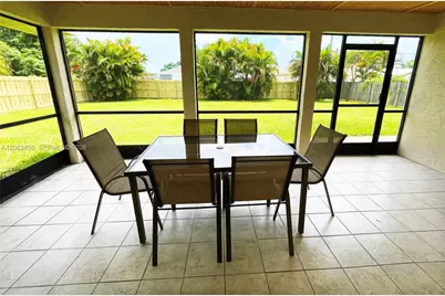 722 SE Thanksgiving Ave, Port Saint Lucie, FL 34984 - Photo 14