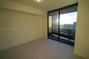 1000 Brickell Plaza, Miami, FL 33131 - Photo 8