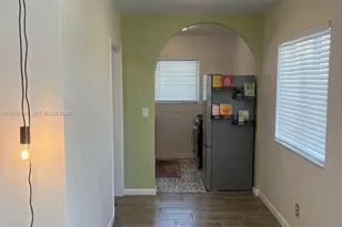 7720 Harding Ave, Miami Beach, FL 33141 - Photo 16
