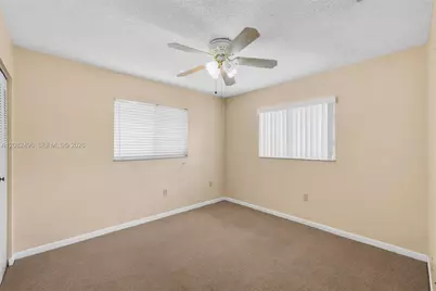1284 W 44th Pl #3, Hialeah, FL 33012 - Photo 12
