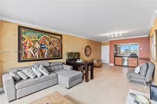 401 69th St, Miami Beach, FL 33141 - Photo 12