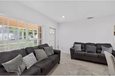 1590 NE 110th St, Miami, FL 33161 - Photo 4
