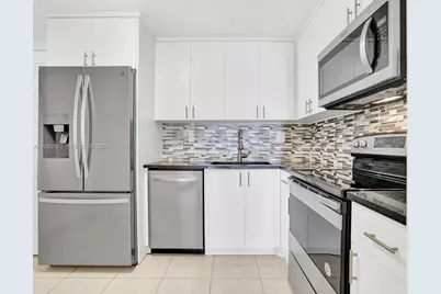 8255 Abbott Ave #406, Miami Beach, FL 33141 - Photo 12
