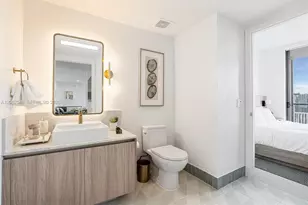 159 NE 6th St, Miami, FL 33132 - Photo 18