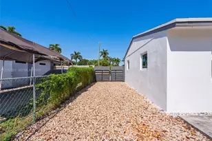 1541 SW 32nd Ct, Fort Lauderdale, FL 33315 - Photo 4